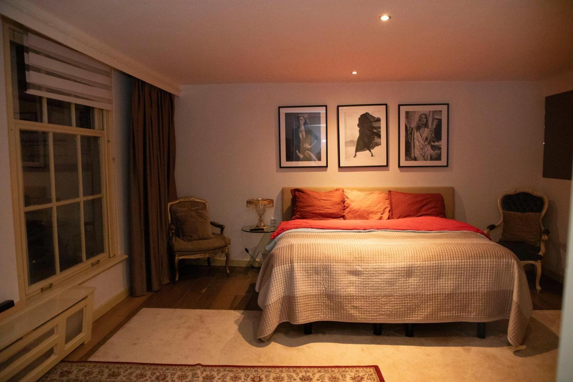 Red Light District B & B Canal View Амстердам Екстериор снимка