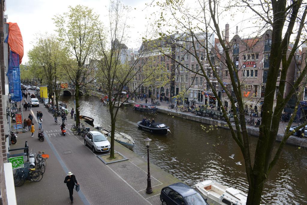 Red Light District B & B Canal View Амстердам Екстериор снимка